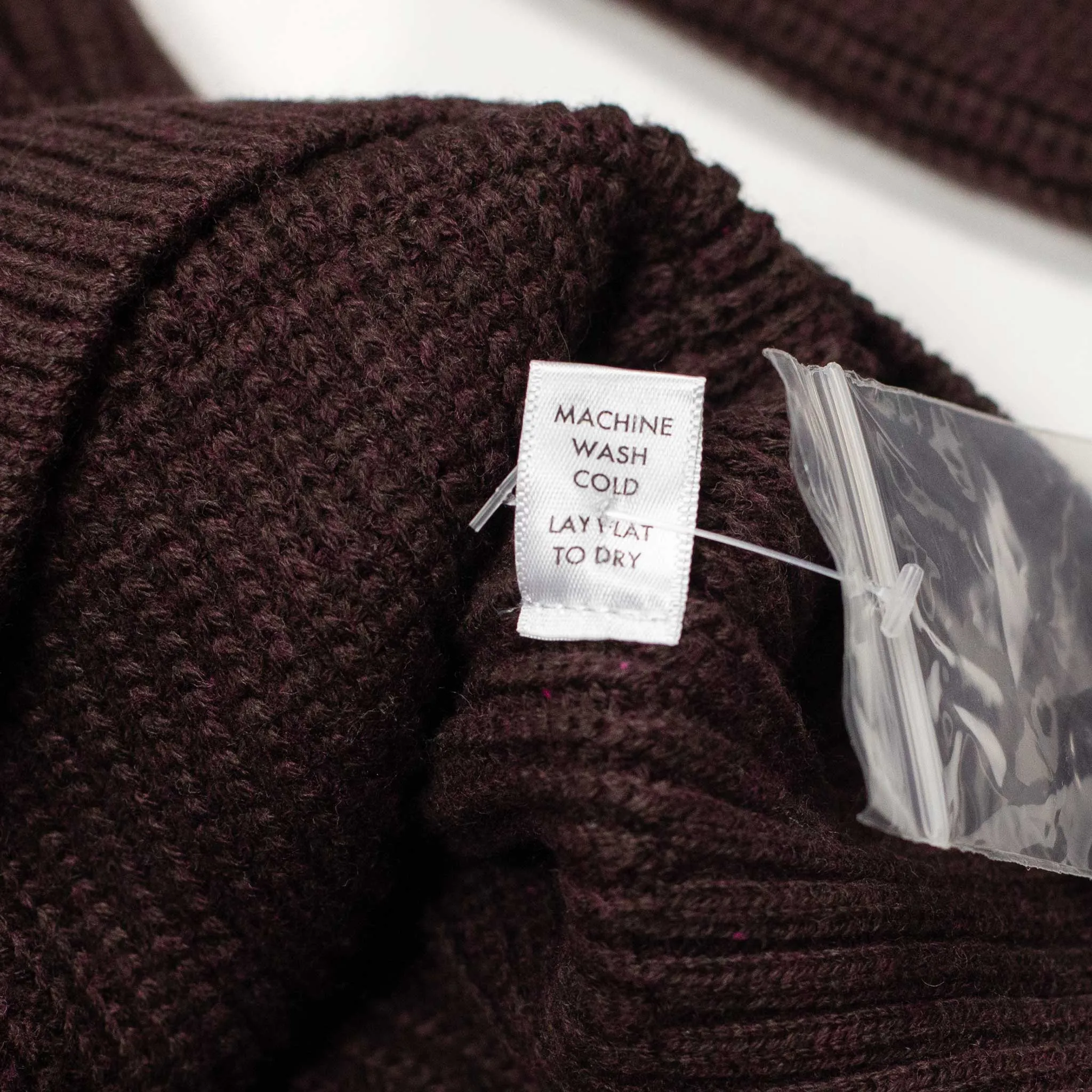 Collared cardigan in burgundy pima cotton