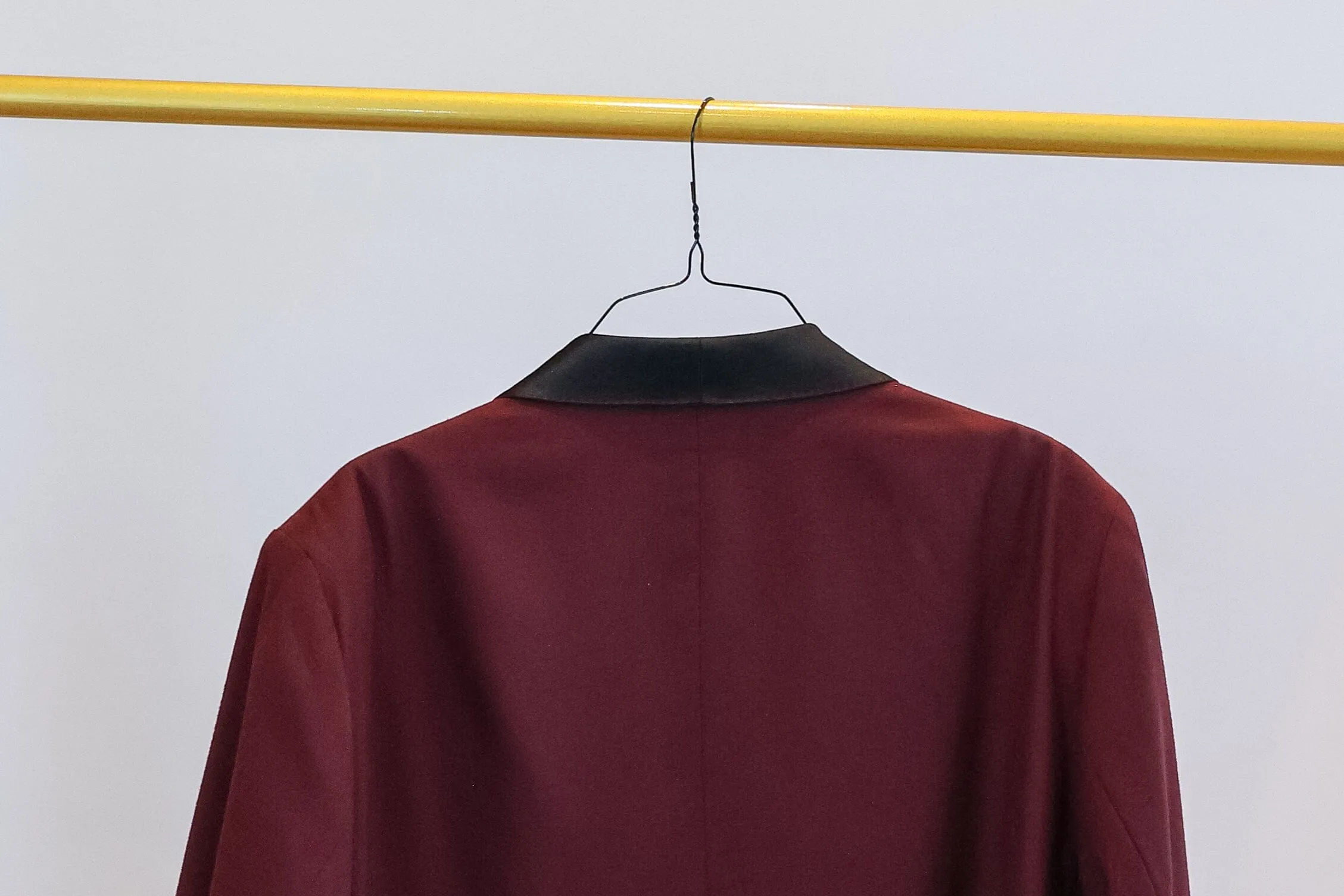 Luxury Wood Grain Suit Hanger