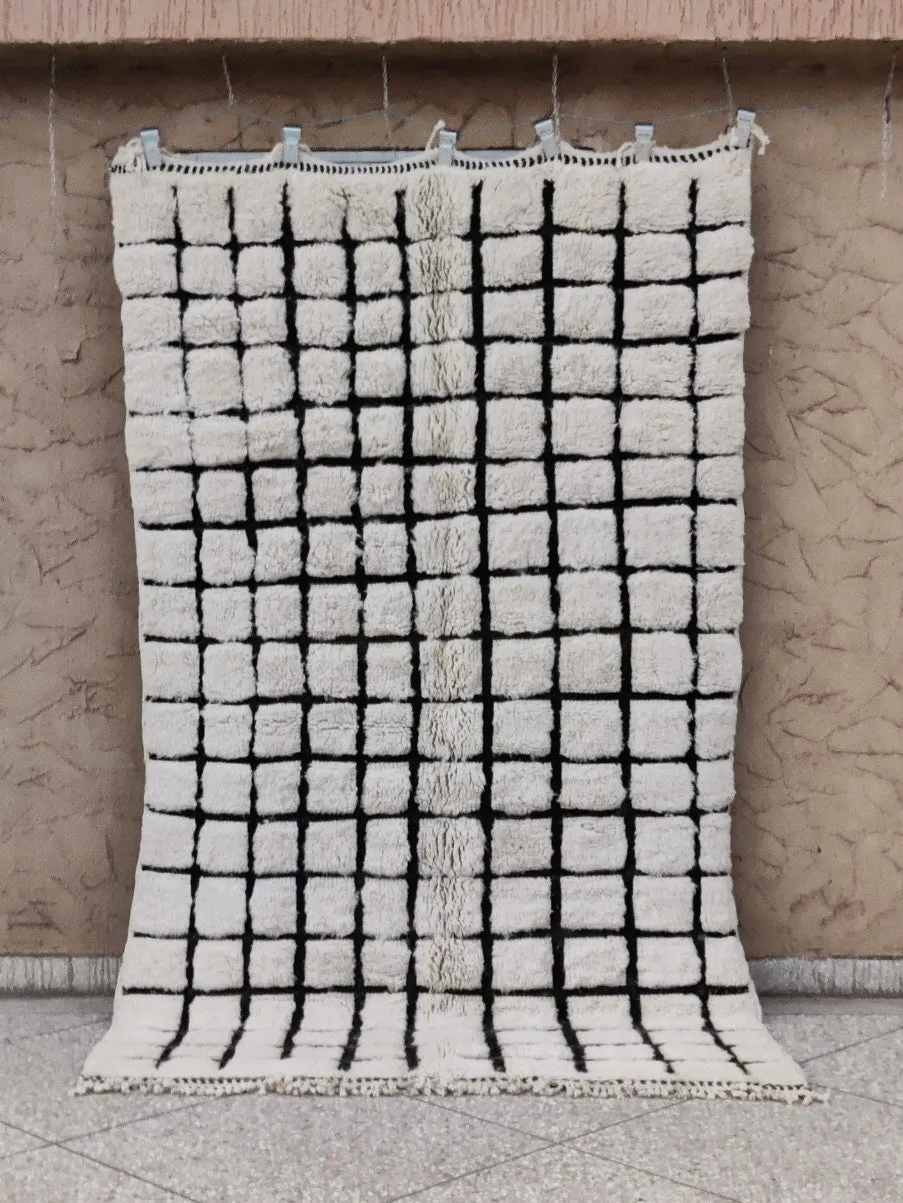MRIRT BENI OURAIN RUG “Pulse” 8’ 2” x 4’ 9”