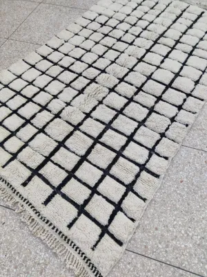 MRIRT BENI OURAIN RUG “Pulse” 8’ 2” x 4’ 9”