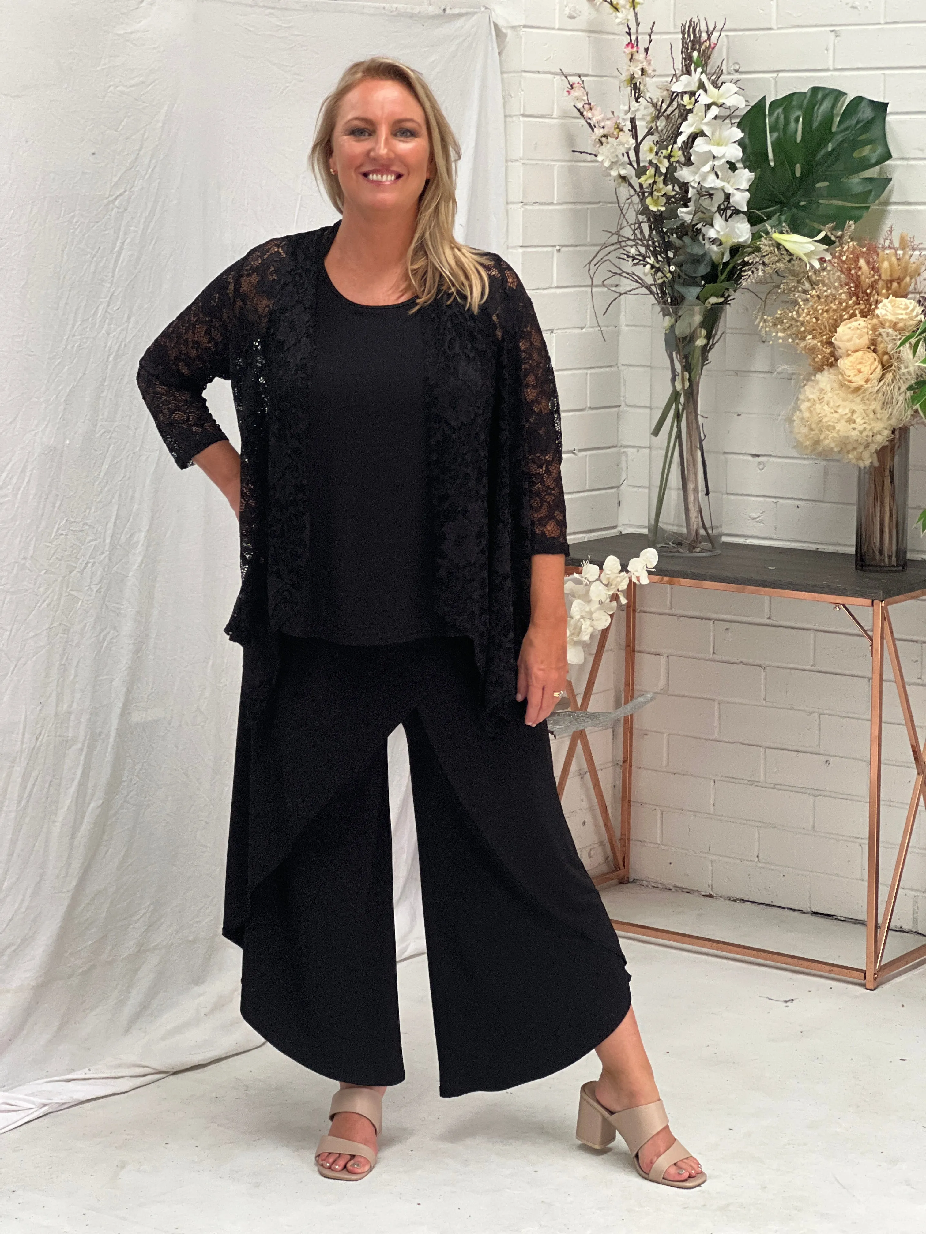 Queen Black Lace Cardigan