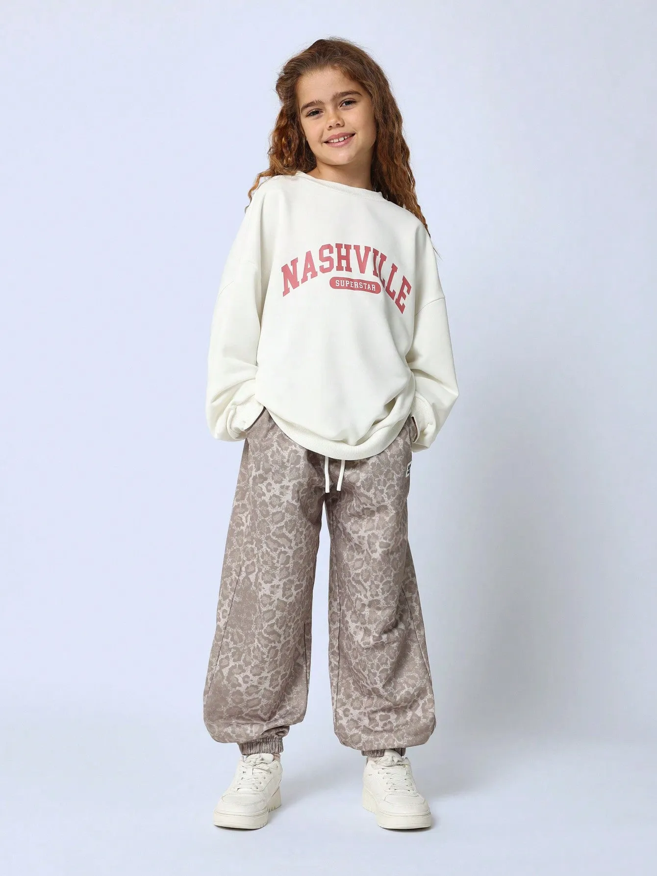 Tween Girls Oversized Nashville Graphic Print Sweatshirt